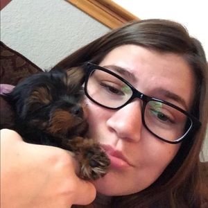 Meet your Posher, Kenzi